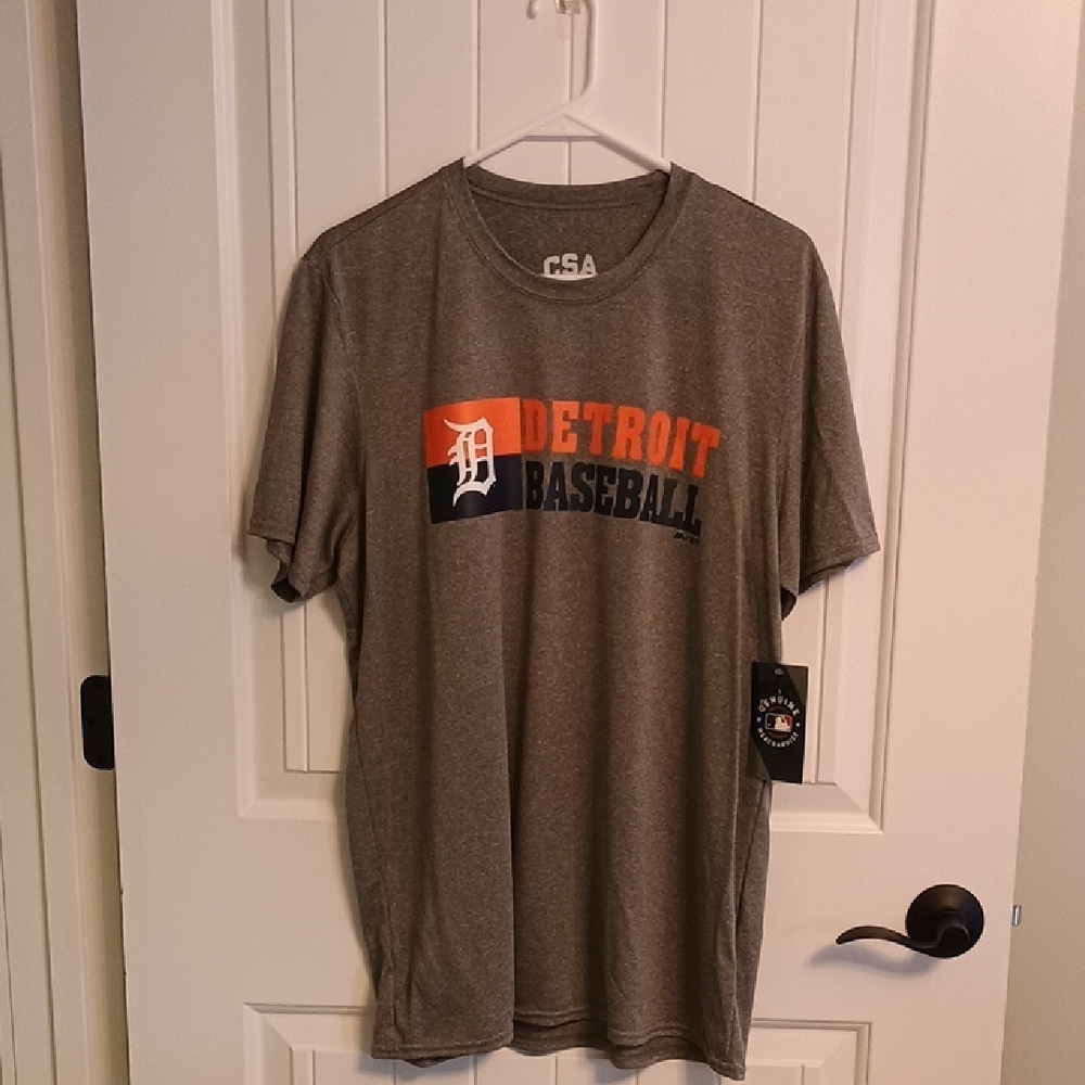 NWT Large Gray Detroit Tigers Baseball Men's Short Sleeve Shirt